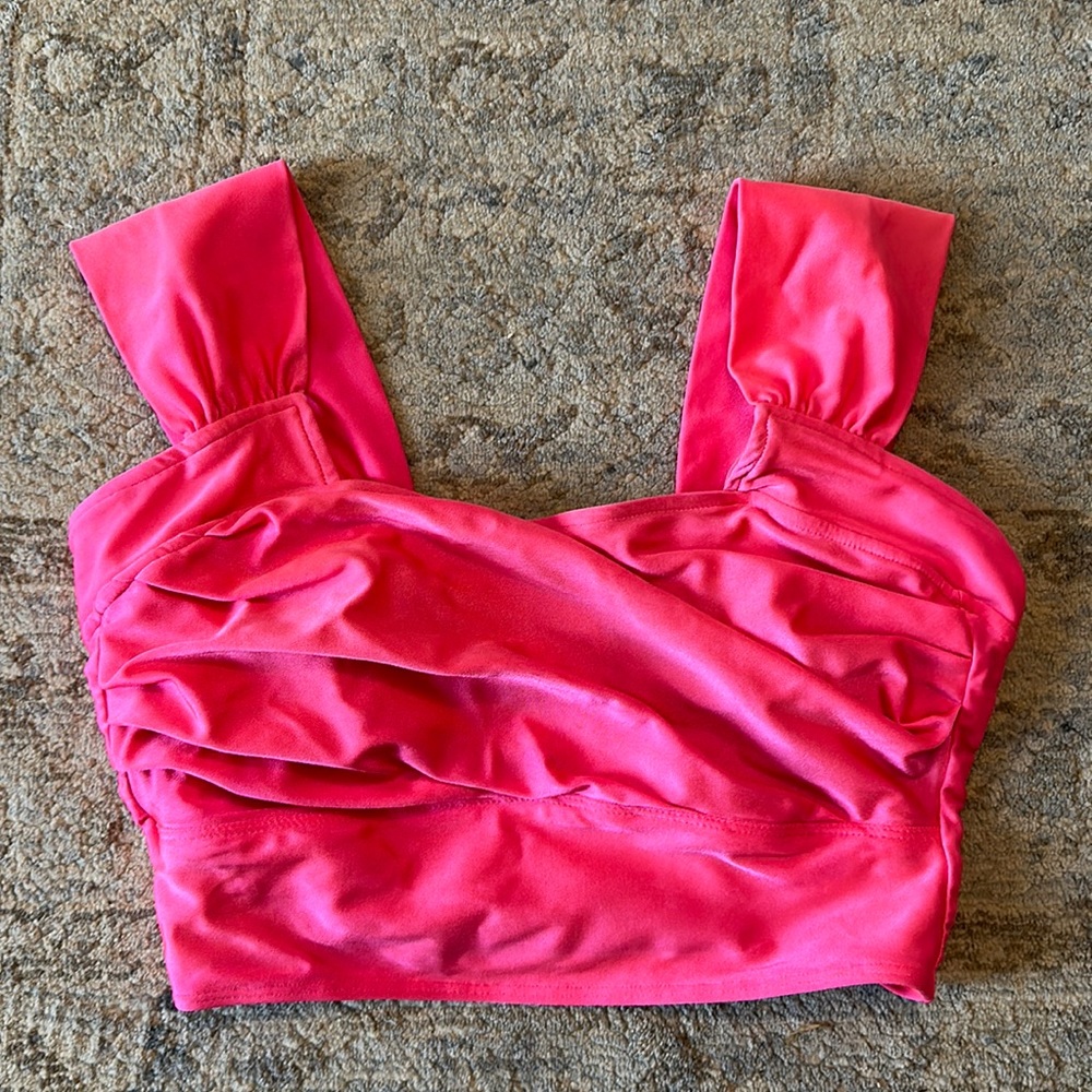 Albion swim crop top size small